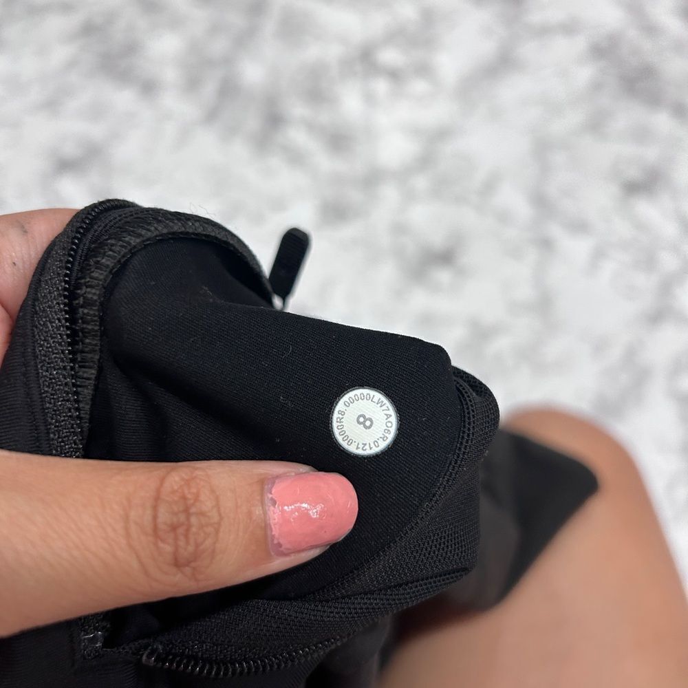 Lululemon Speed Short Low Rise 2.5” - Picture 3 of 3